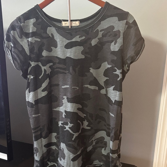 We The Free Tops - We The Free Black and Gray Top